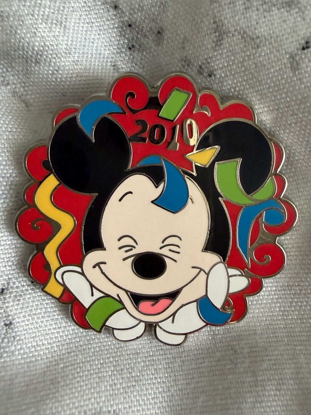 Disney | NWOT Mickey 2010 Pin